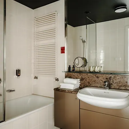 Adina Apartment Hotel Budapest-3